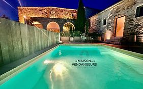 La Maison Des Vendangeurs - Table D'Hotes Le Soir Du Jeudi Au Dimanche- Jacuzzi - Balneo Spa - Acces Piscine Pour Toutes Les Chambres Sauf Studio Coquet- Piscine De Mai A Mi-Octobre
